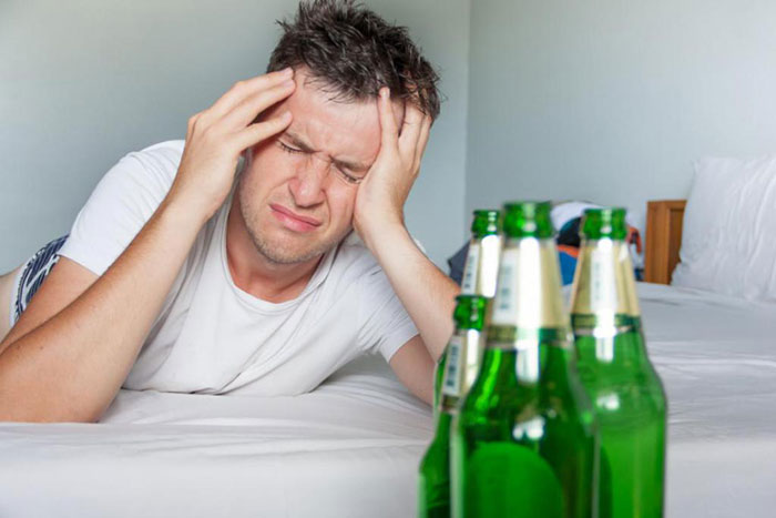 Совмещение Андипала со спиртным усиливает алкогольную интоксикацию и побочные эффекты