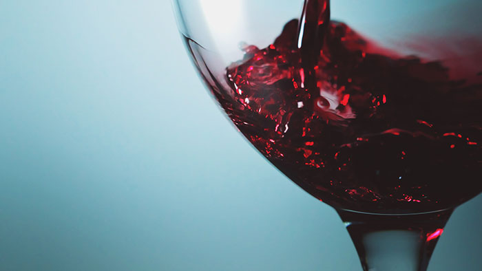 Допускается употребить вино только при условии полного восстановления после удаления аппендицита