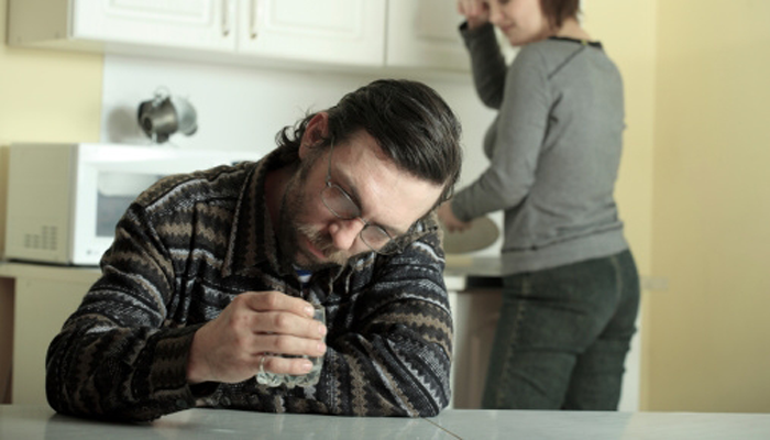 Напряженные отношения в семье в период алкогольной депрессии