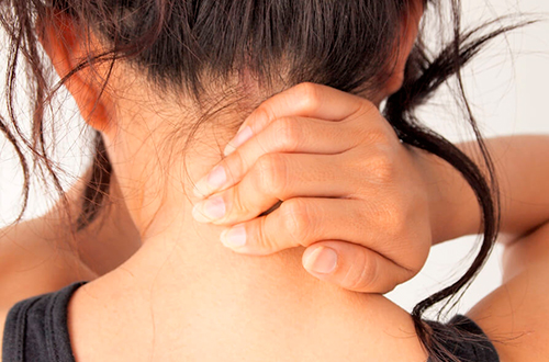 Причины появления боли в шее