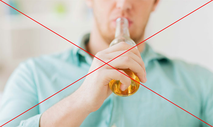 Врачи рекомендуют исключить употребление спиртного на время лечения препаратом Триттико