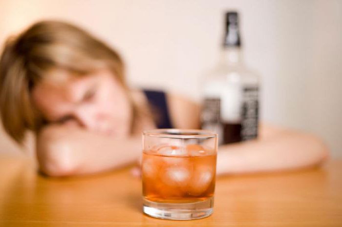 Употреблять алкоголь при приеме Спазмалгона врачи не рекомендуют