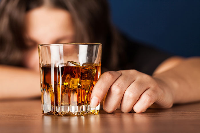 Злоупотребление алкоголем - основная причина полиневропатии