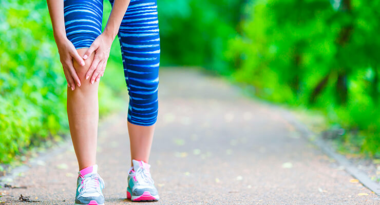 Боль в колене при ходьбе: причины, диагностика, лечение