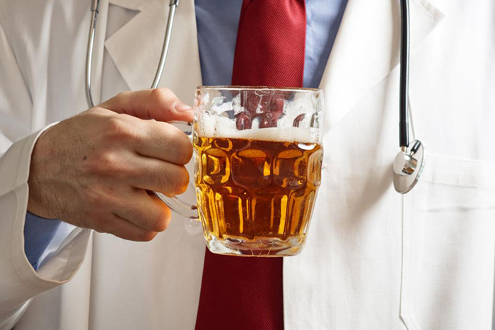 При проявлении любых аллергических реакций на пиво рекомендуется обратиться к врачу
