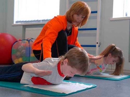 Детская лечебная физкультура для укрепления спины