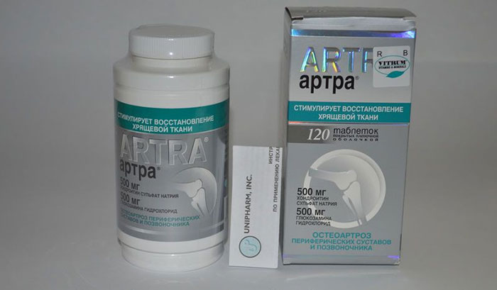 Артра является хондропротекторным препаратом, направленным на улучшение регенеративных процессов в костных и хрящевых тканях